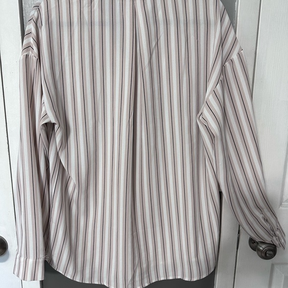 Oversized button down - Picture 2 of 2